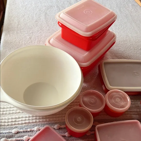 25 Pieces Vintage Tupperware Orange Red Bundle 80's to 90's Good Condition - Picture 5 of 5